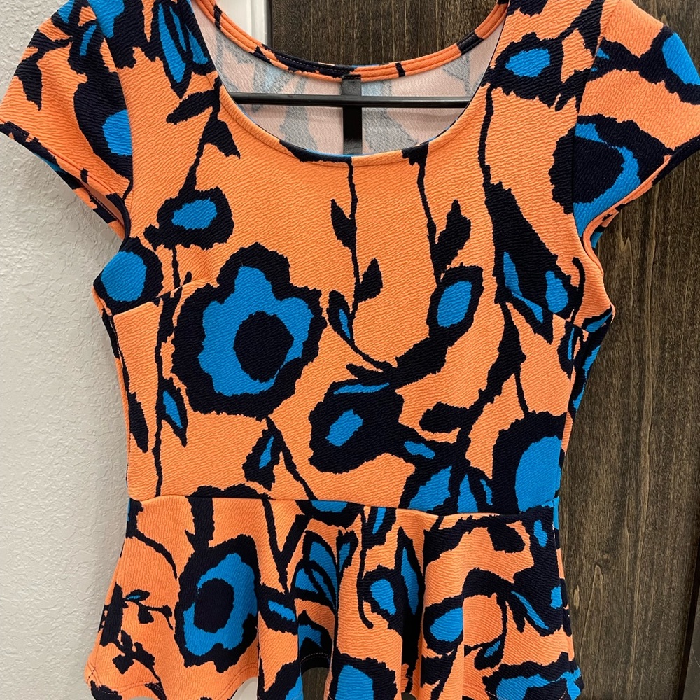 Womens peplum top size small